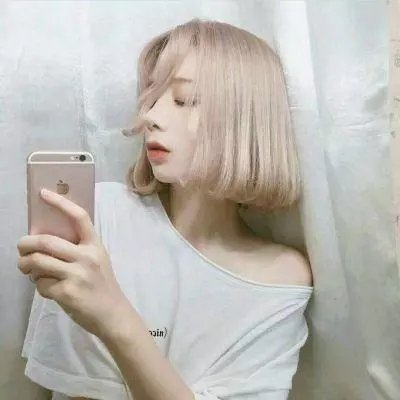只是陌生人